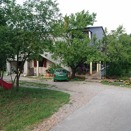 Apartment Apartman Bojana *